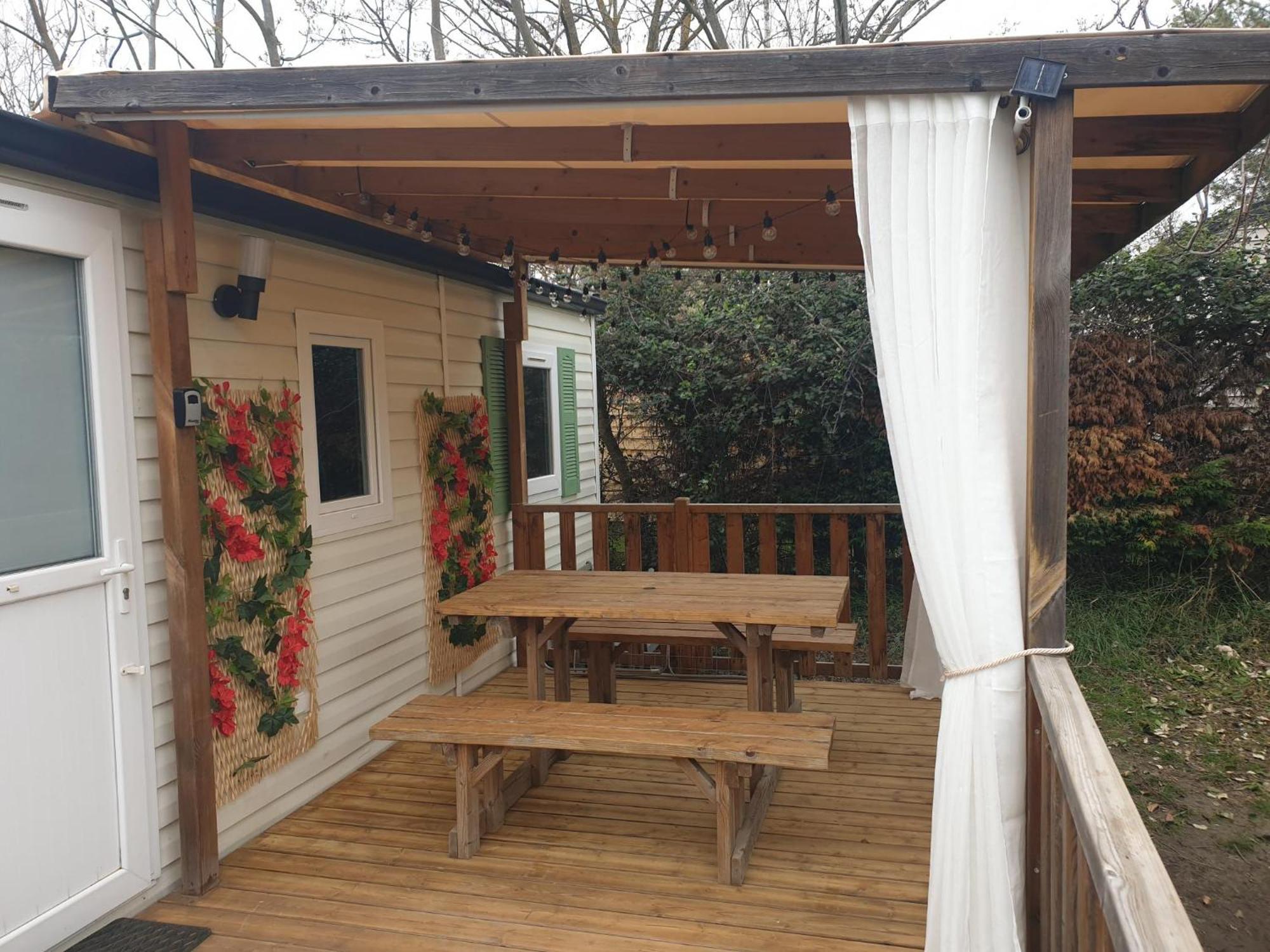 Domaine Des Iscles Camping La Roque-d'Antheron